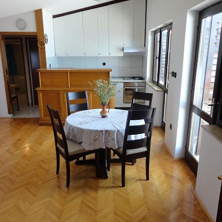 Apartman Lucijan Marusici  Kültér fotó